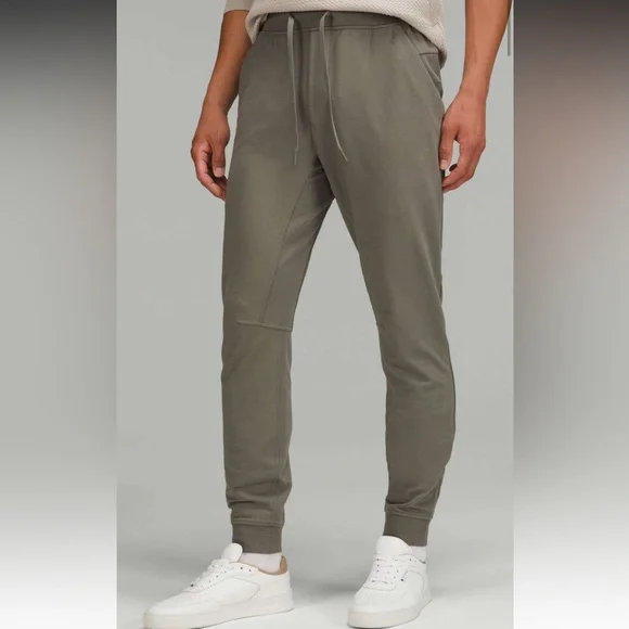 Lululemon City Sweat Jogger
Grey Sage - Picture 1 of 14
